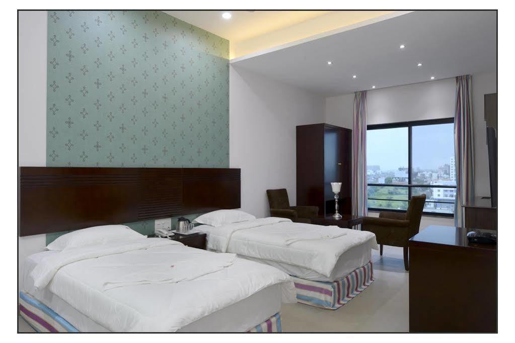 กษิติช แอน อพาร์ตเมนต์ โฮเต็ล Aparthotel ปูเน่ ภายนอก รูปภาพ