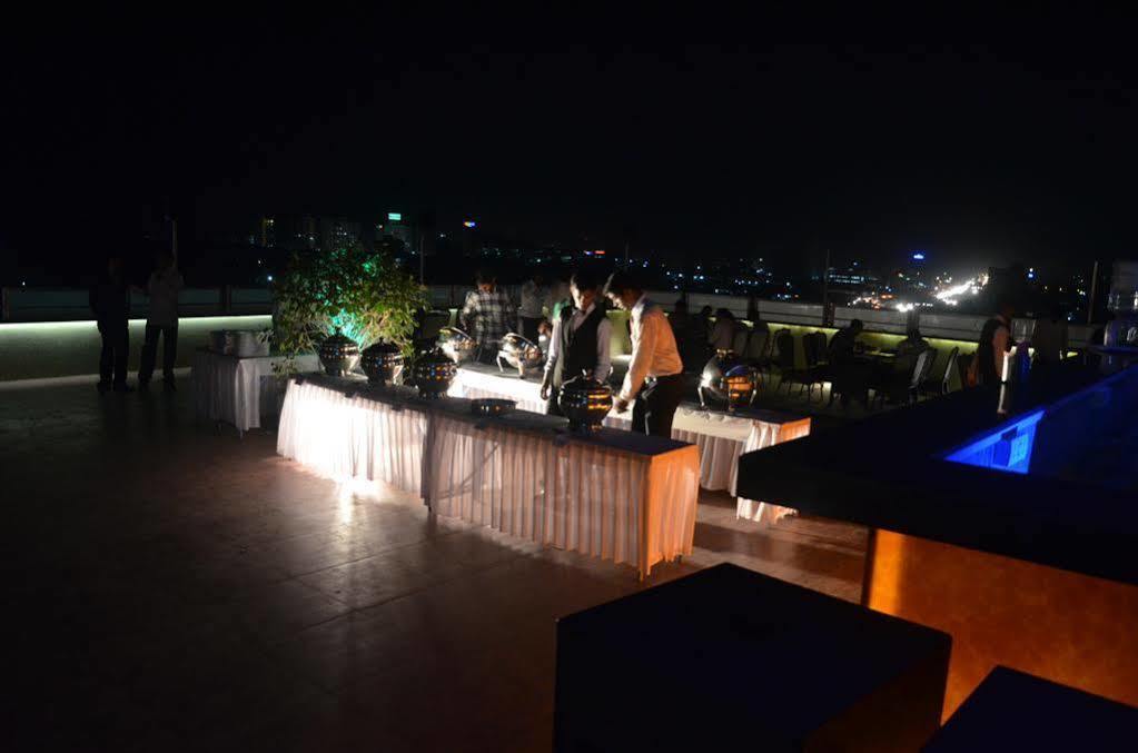 กษิติช แอน อพาร์ตเมนต์ โฮเต็ล Aparthotel ปูเน่ ภายนอก รูปภาพ