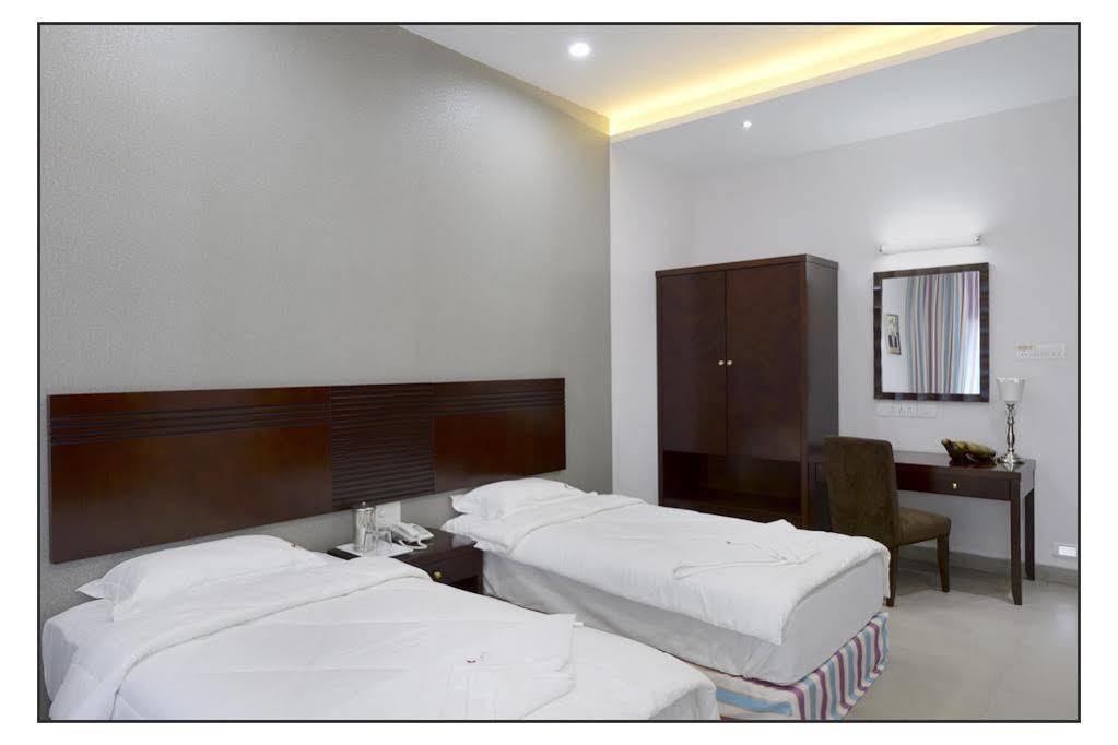 กษิติช แอน อพาร์ตเมนต์ โฮเต็ล Aparthotel ปูเน่ ภายนอก รูปภาพ